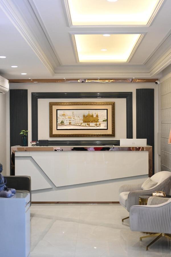 Hotel Elegance Regency à Khanna  Extérieur photo